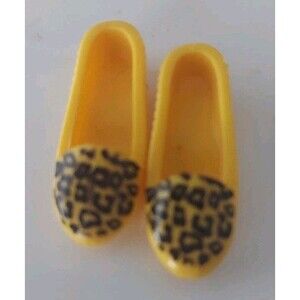 Barbie Dreamhouse Adventures Travel Daisy Doll shoes yellow slides Flats Leopard
